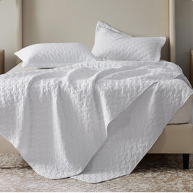 Bedsure king quilt draped on bed creates a relaxed, inviting look.