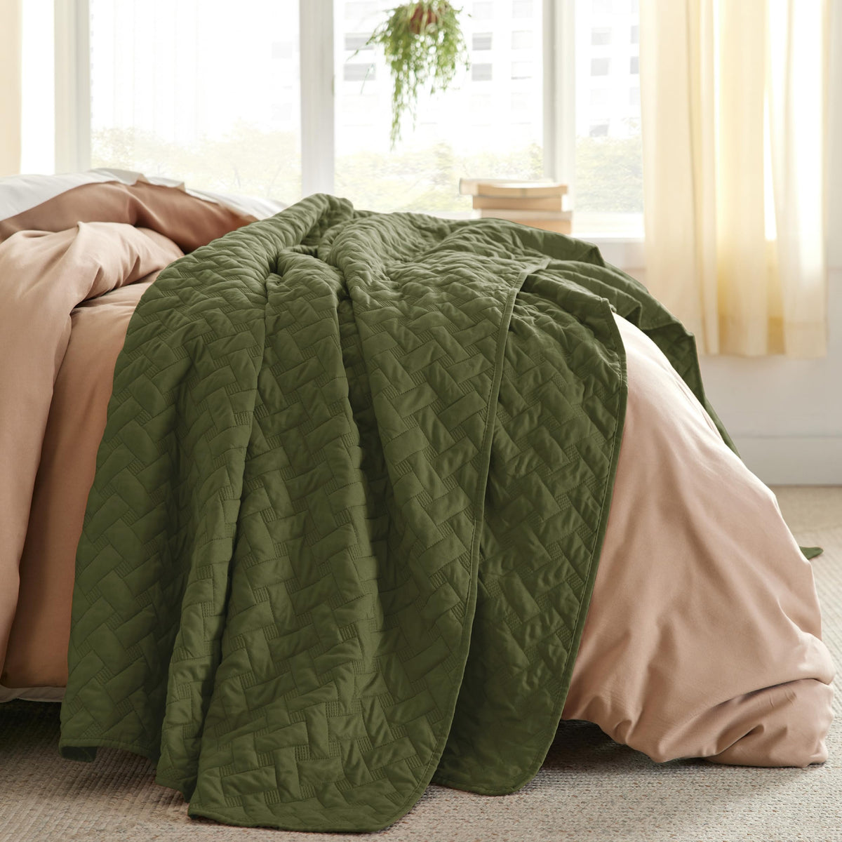 Close-up of Bedsure king quilt's soft brushed fabric