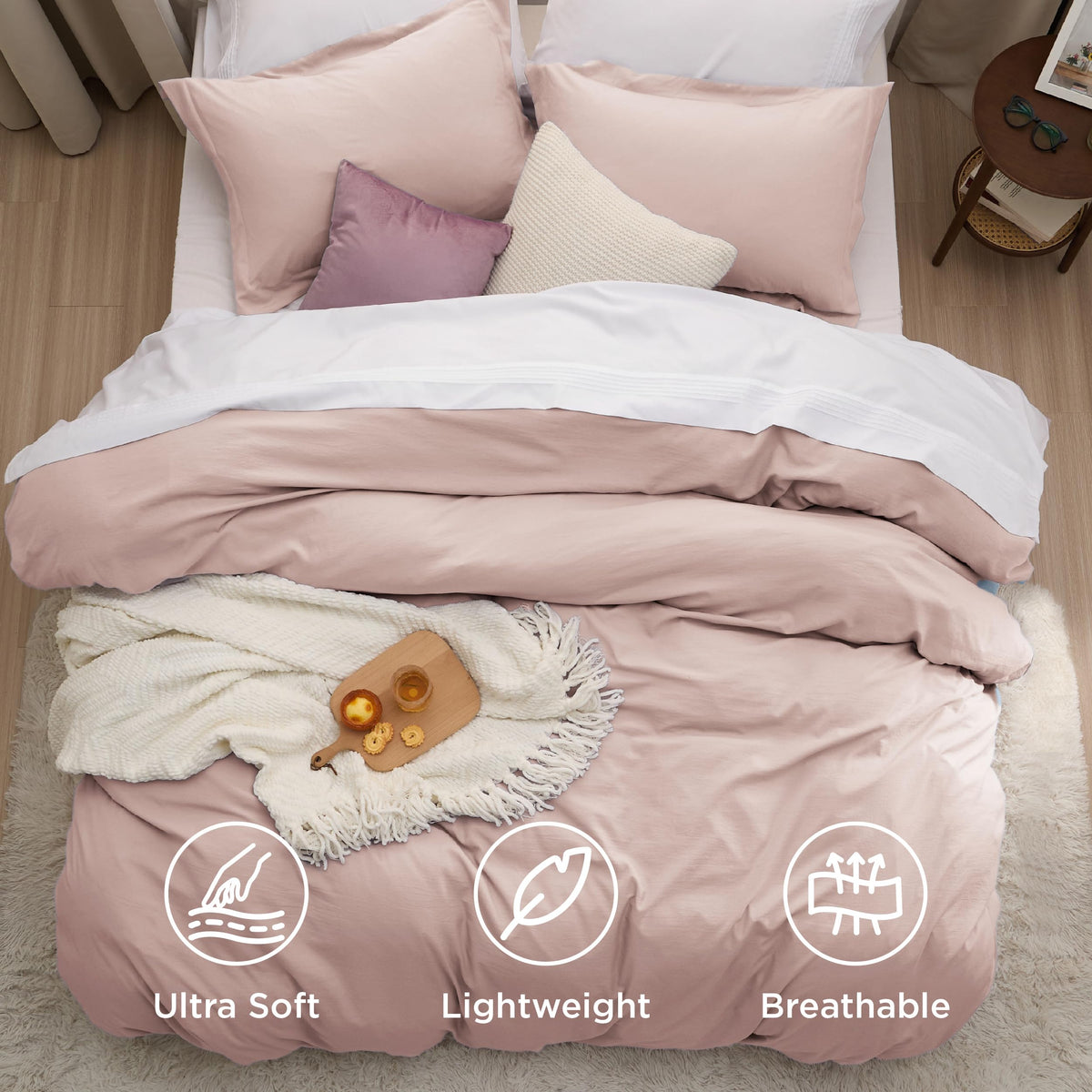 Bedsure Rose Pink Eight Corner Ties keep fill evenly distributed.