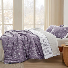 Bedsure soft down alternative filling for cozy warmth without heaviness.