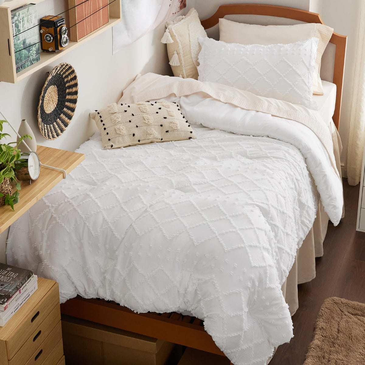 Bedsure twin comforter set in white boho dorm style with soft, cozy texture
