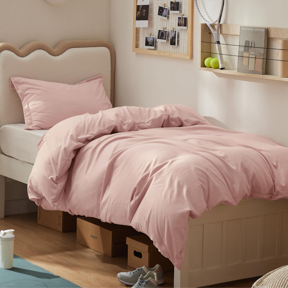 Bedsure twin duvet cover blush pink front view showing soft double-brushed fabric