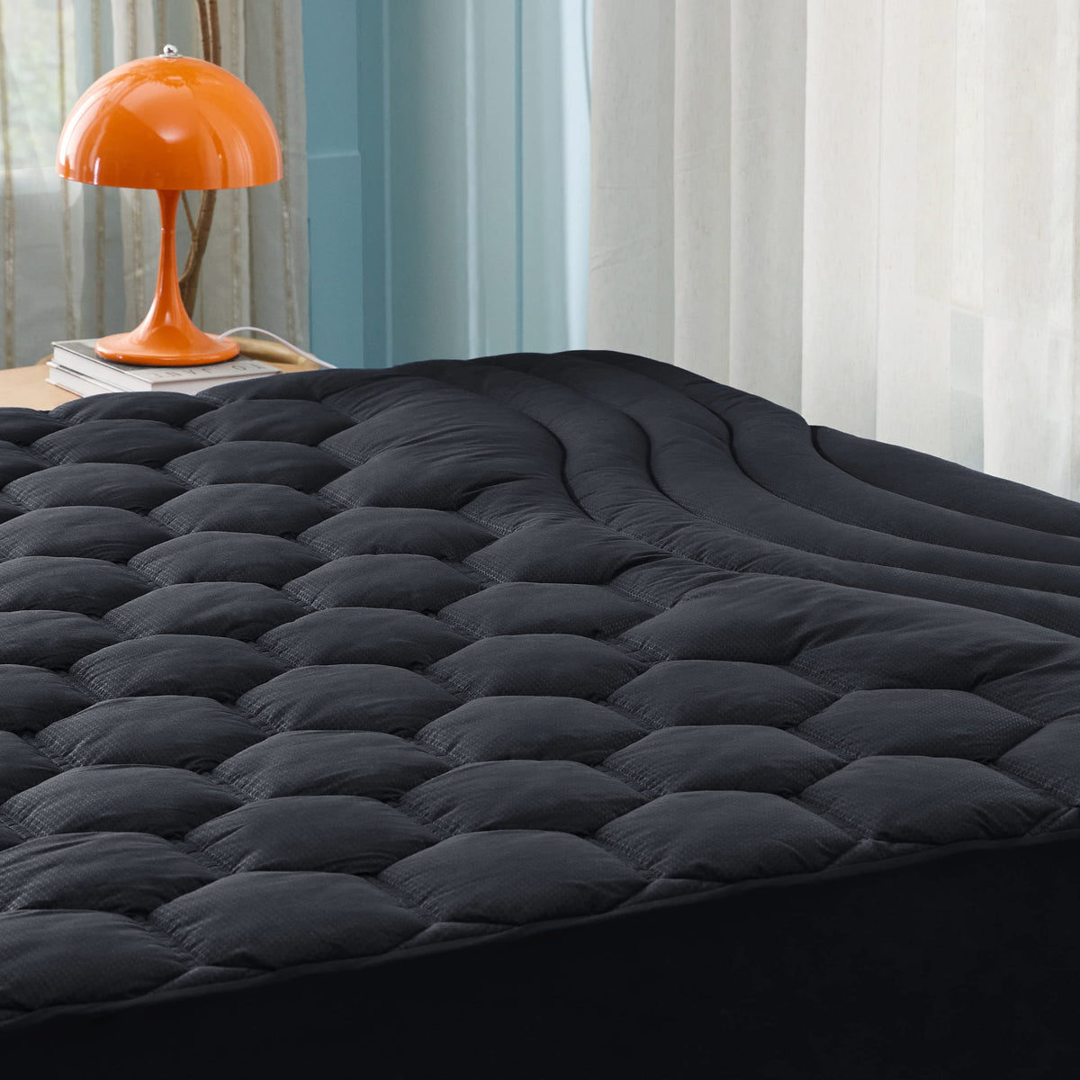 Bedsure three-zone design detail supports balanced comfort