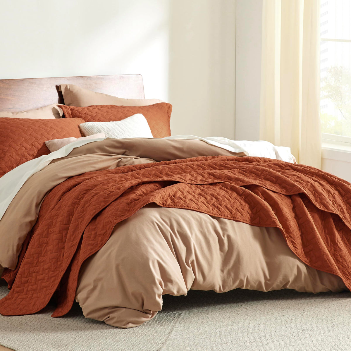 Bedsure two pillow shams with king quilt set, elevated bed styling