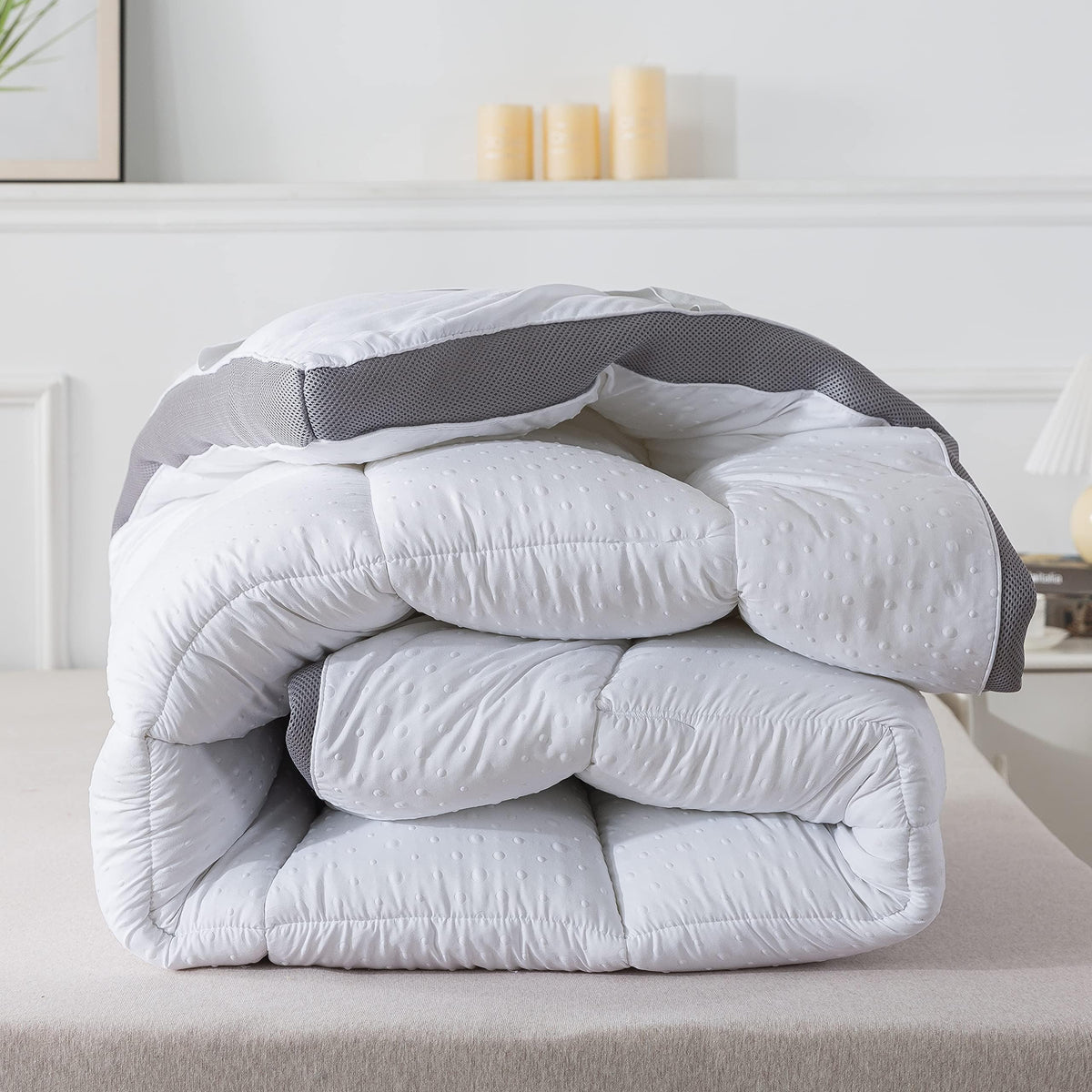 BEIVIG topper featuring high-stretch anchor bands keeps it in place.