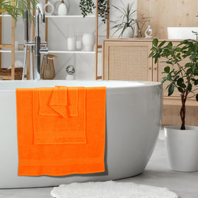 Belizzi Home Ultra Soft 6-Pack folded towels showing compact storage.