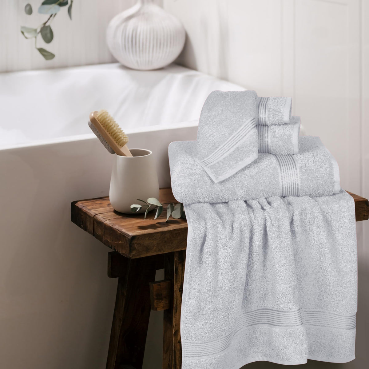 Close-up of Belizzi Home texture highlighting soft fibers and weave quality.