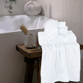Close-up of Belizzi Home white cotton fibers showing a soft, breathable texture.