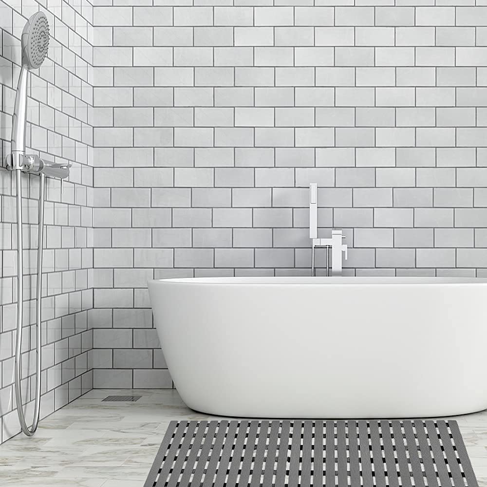 Easy-to-clean surface resists soap scum and buildup.