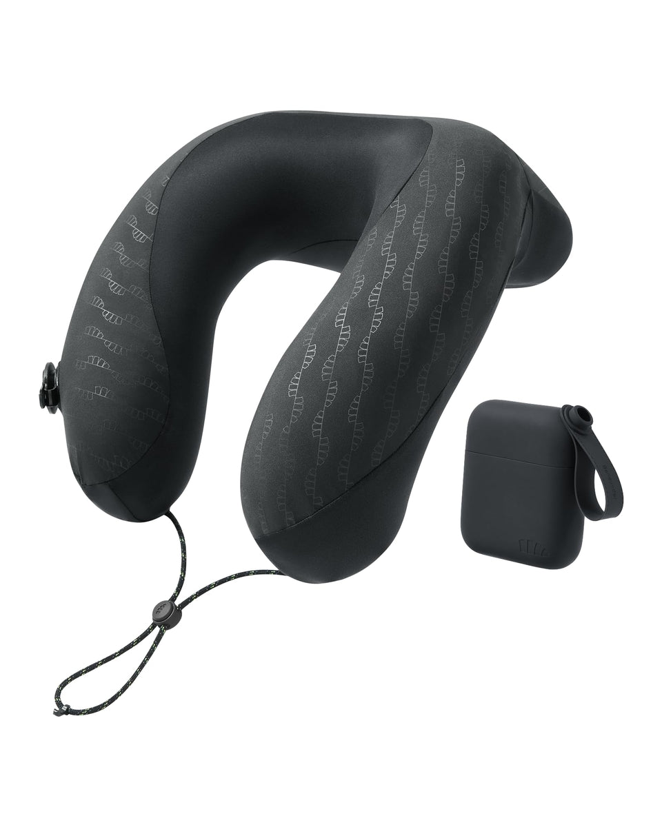 BENEUNDER travel neck pillow on airplane offering compact comfort and 360° support.