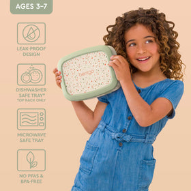 Bentgo Kids removable tray for quick reheating and easy cleaning.