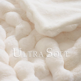 BENVWE 3D bubble texture adds dimensional depth and tactile coziness to any setting.