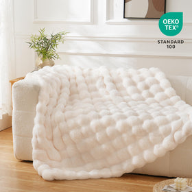 BENVWE double-sided bubble fur texture for a luxurious feel.