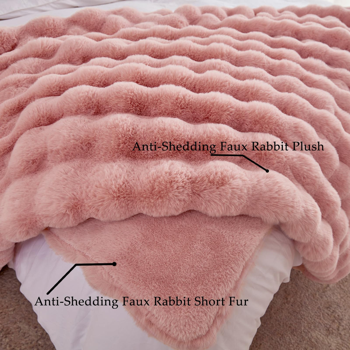 BENVWE anti-shedding weave keeps fur securely in place.