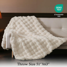 BENVWE bubble-texture close-up shows plush warmth for relaxing evenings