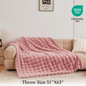 BENVWE bubble texture accentuates plush softness for luxurious evenings.