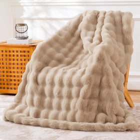 BENVWE faux fur throw close-up showing ultra-soft texture ideal for cozy living spaces