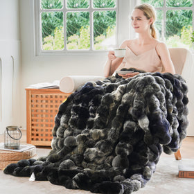 BENVWE fluffy faux fur throw double-sided for versatile lounging