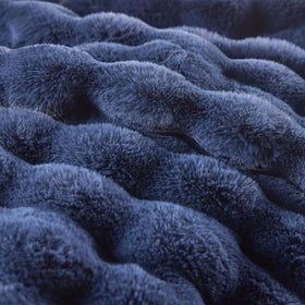 BENVWE gift-ready blanket ideal for birthdays and Mother's Day