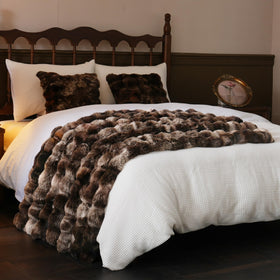 BENVWE living room decor accent with stylish 3D bubbles