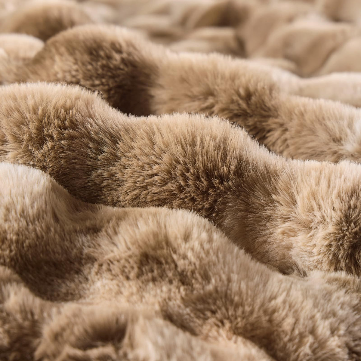 BENVWE stylish decor blanket enhances bedroom and living room aesthetics.