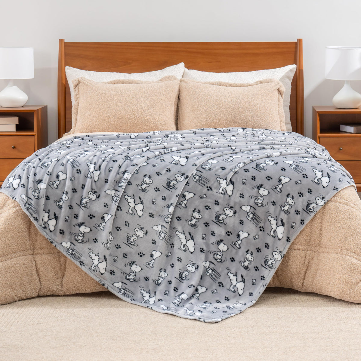 Officially licensed Berkshire Blanket Peanuts product highlights authentic character art.