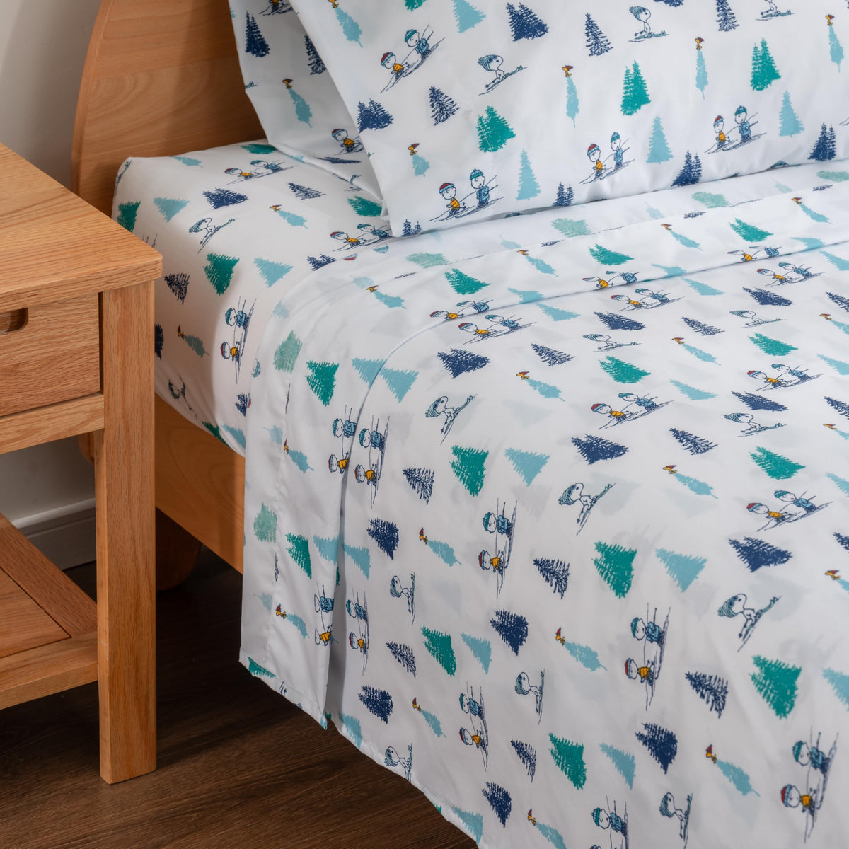 Berkshire Blanket easy-elastic fitted sheet for secure fit.