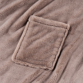 One-size-fits-most 58x64 silhouette worn by a model
