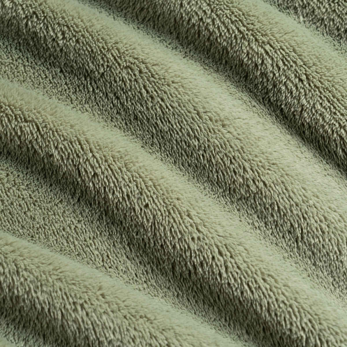 Berkshire Blanket Primalush 58x64 wrap fits most users comfortably