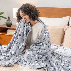 Berkshire Blanket VelvetLoft softness delivers lightweight warmth for year-round comfort.