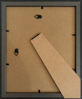 BESCRCL 8x10 gold frame makes a thoughtful wedding gift.
