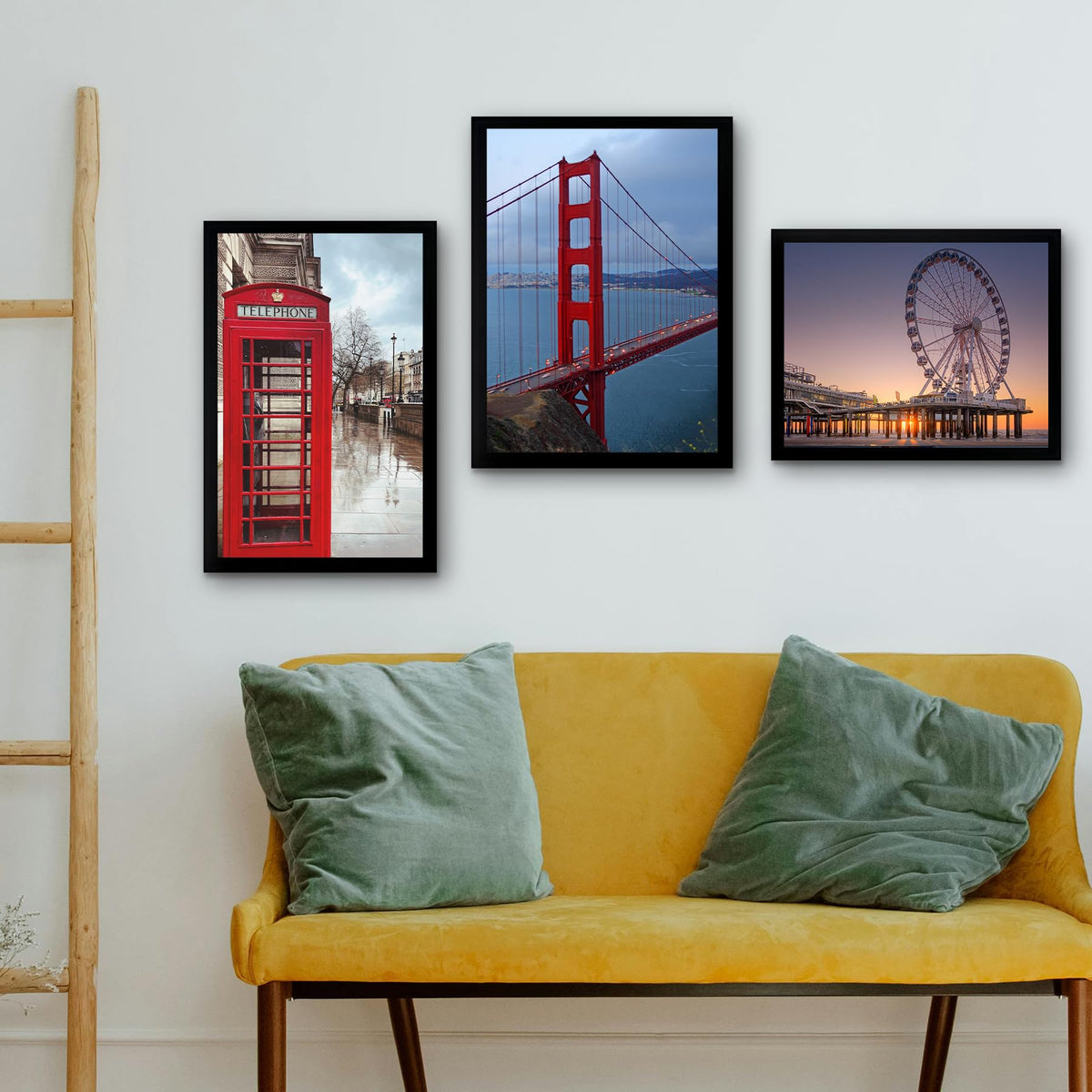 Acrylic shield protects photos from dust and scratches in BESCRCL frame