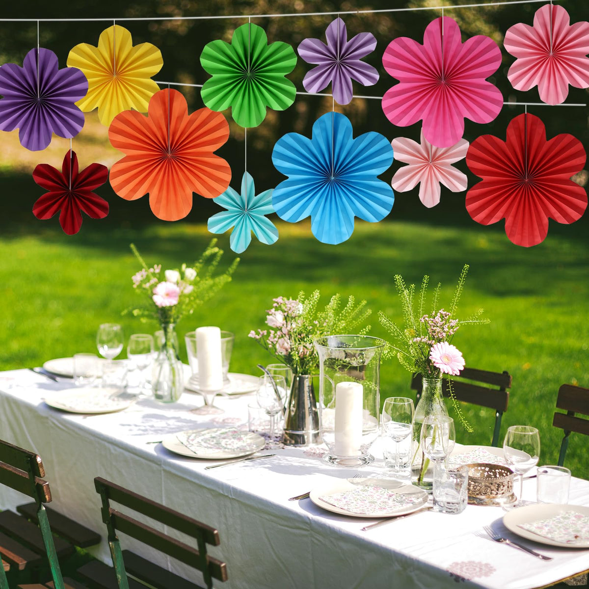 BestoFun party display uses fans to frame a photoshoot area.