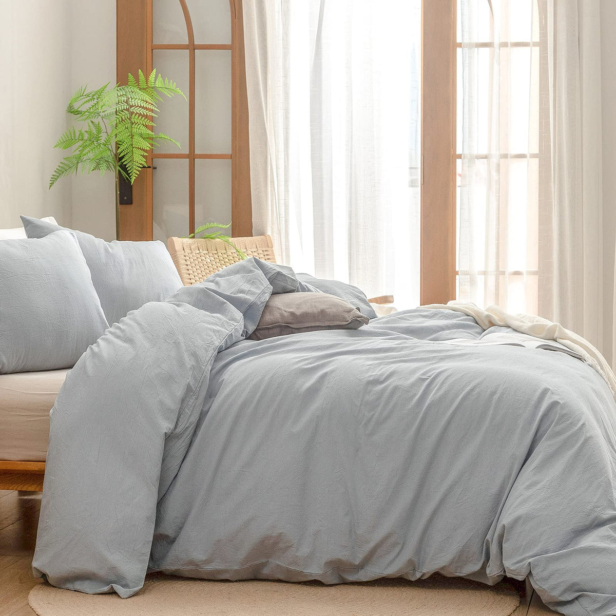 BESTOUCH bedding set showing linen-inspired texture in washed cotton