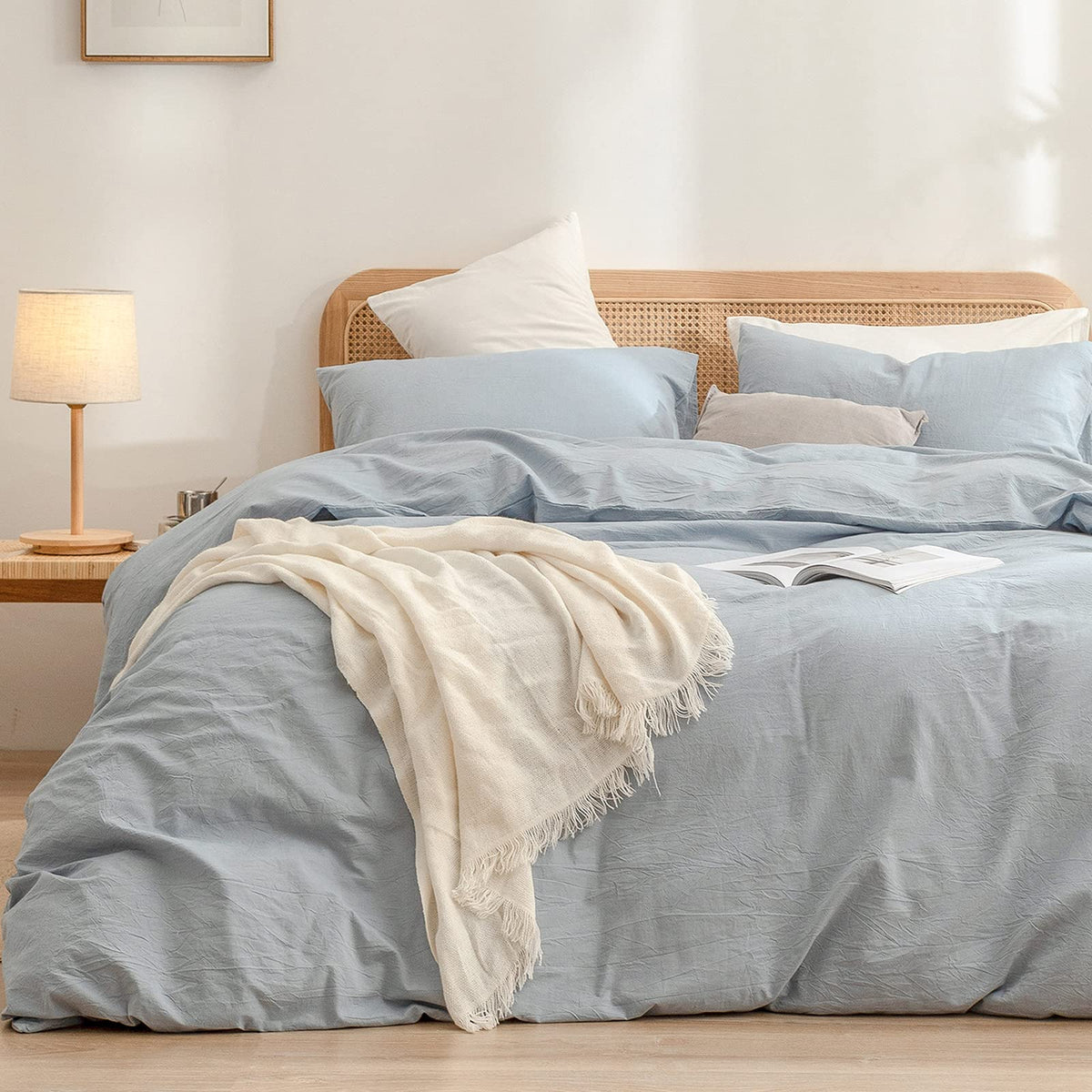 BESTOUCH duvet cover set in cornflower blue with linen-like texture for everyday comfort.