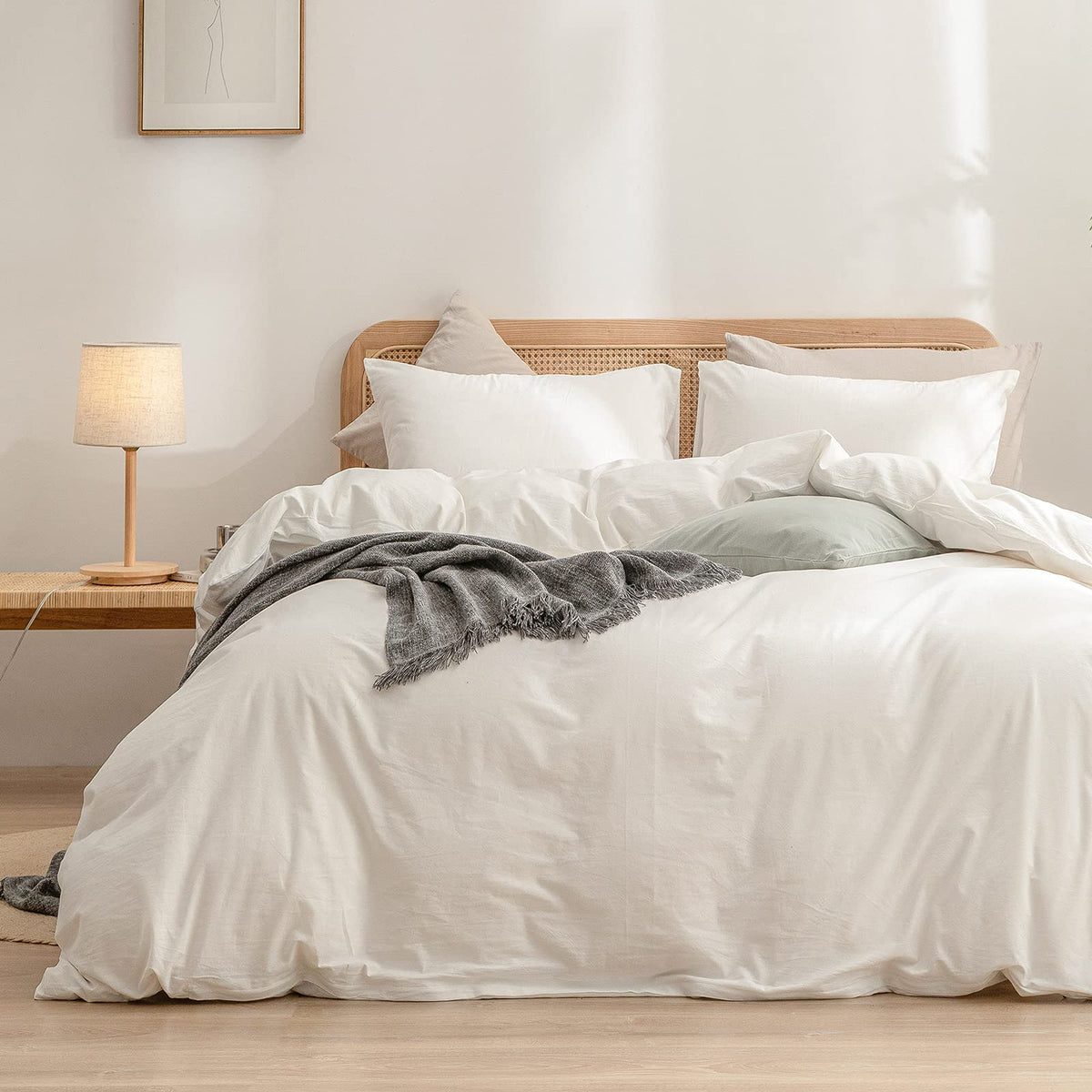 BESTOUCH duvet cover close-up showing soft linen-like texture for cozy comfort.