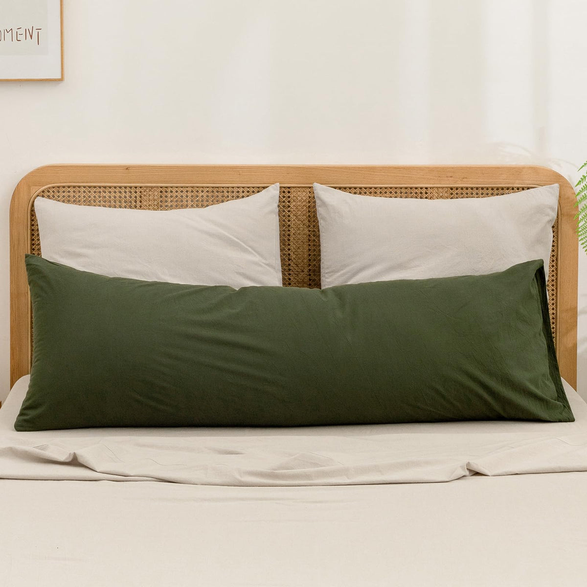 BESTOUCH olive green pillowcase with envelope closure, secure pillow protection