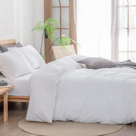 Bestouch white pillowcases with envelop closures for a neat bed finish