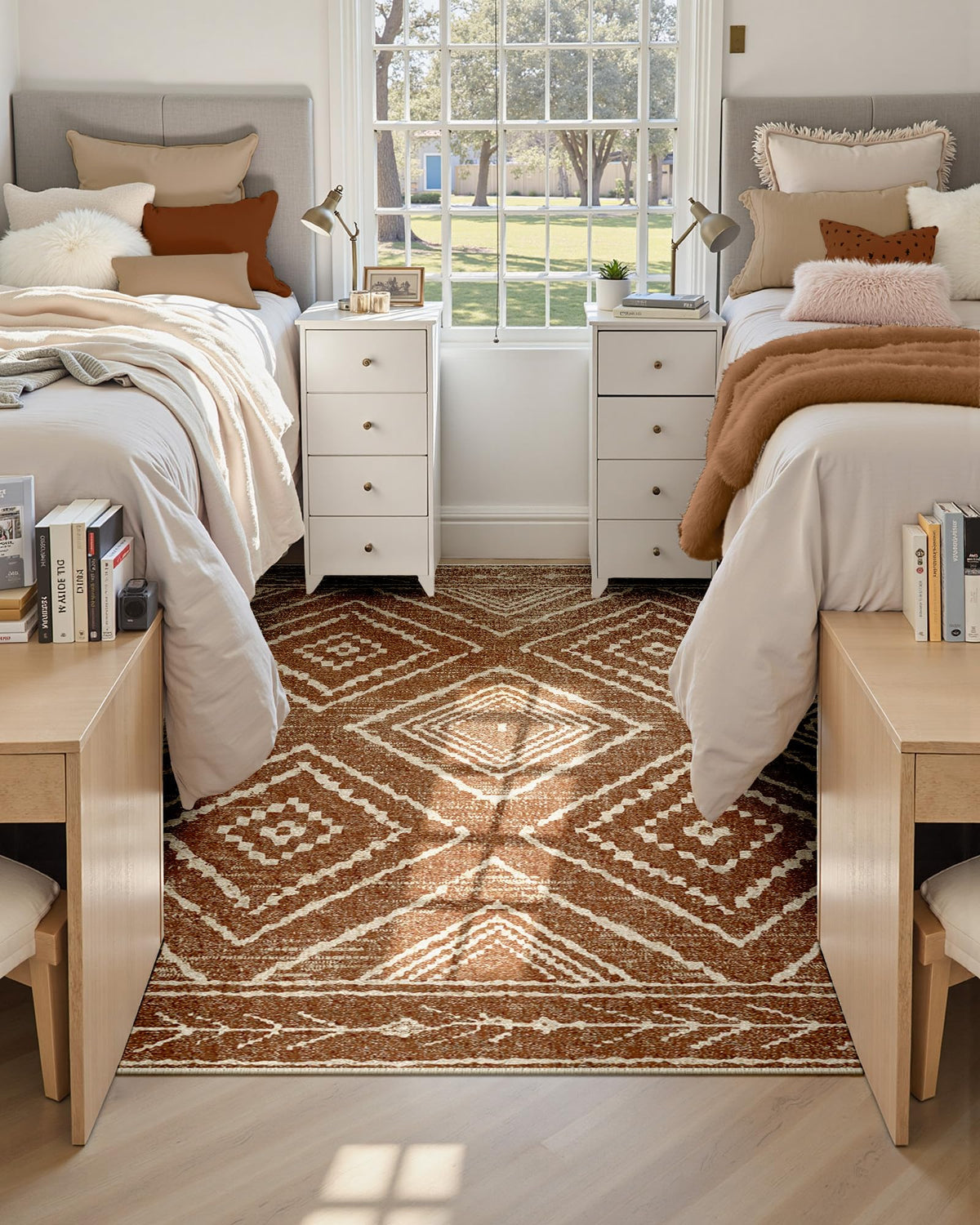 BESTSWEETIE rug ships folded and flats out quickly for easy setup.