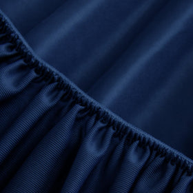 Shrinkage- and stain-resistant microfiber preserves Biloban sheet’s look over time.