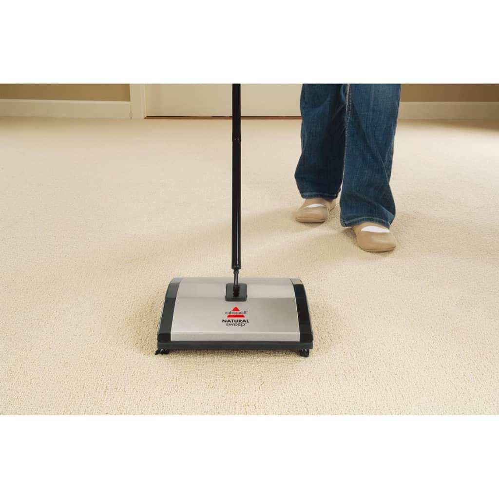 Bissell Natural Sweep corner edge brushes capture dirt along edges.
