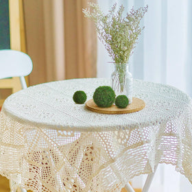 Biubee moss balls pair with chinoiserie accents for decor