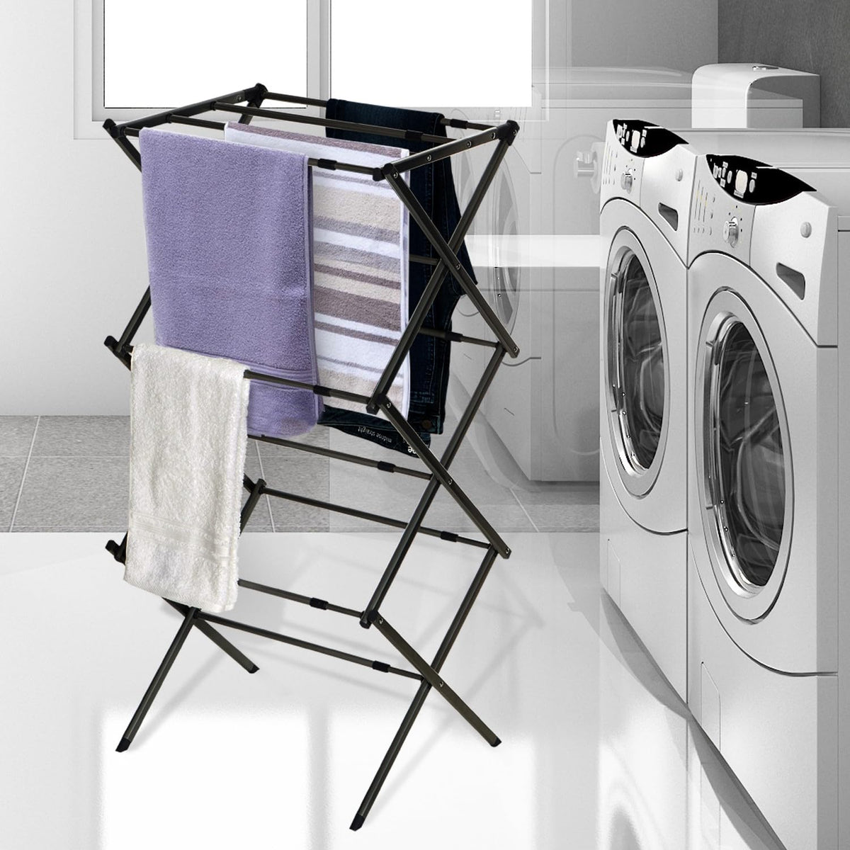 Black+Decker rack showing stable legs and weight-bearing design.