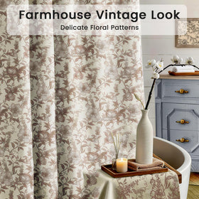 Blgiont vintage bathroom setup with the floral curtain enhancing a warm, rustic vibe.