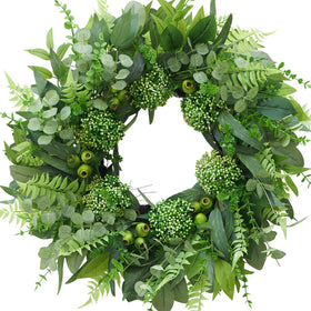 Bloeien artificial greenery wreath offers realistic foliage for low-maintenance decor.