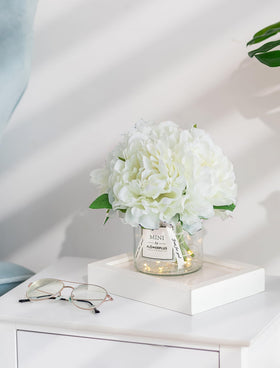 BLOSMON gift-ready artificial hydrangea for friends and family.