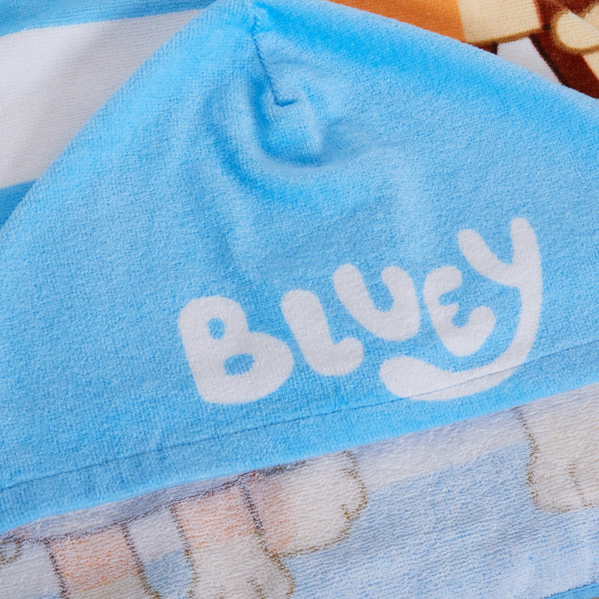 Bluey hooded towel bath time use, absorbs water and stays in place
