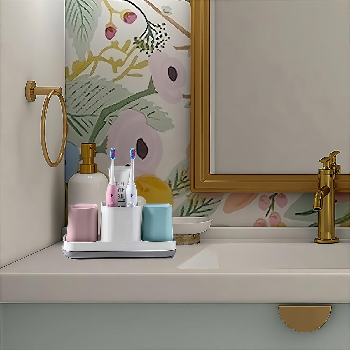 Boershun upside-down draining cups keep interiors dry.