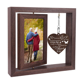 Boiveco rotating frame displays two 4x6 photos for dual memories