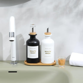 Bonlong reusable mouthwash cups promote sustainable bathroom organization.